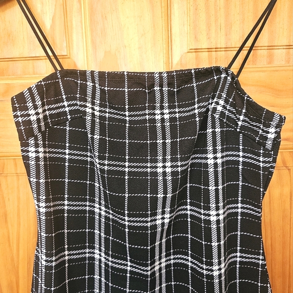 NWOT Women's Black & White Plaid Bodycon Mini Dress With Spaghetti Strap, Size M - Picture 4 of 11